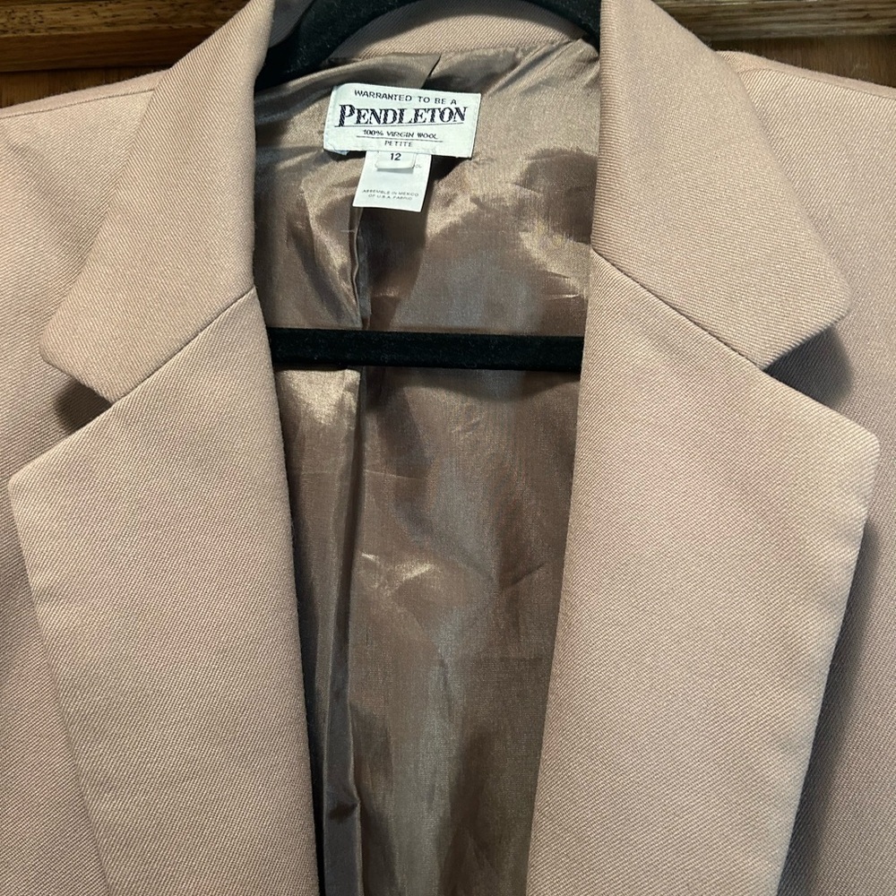 Pendleton 100% Virgin Wool Blazer Tan Career Jacket Lined Classic Women’s 12P - Picture 8 of 9